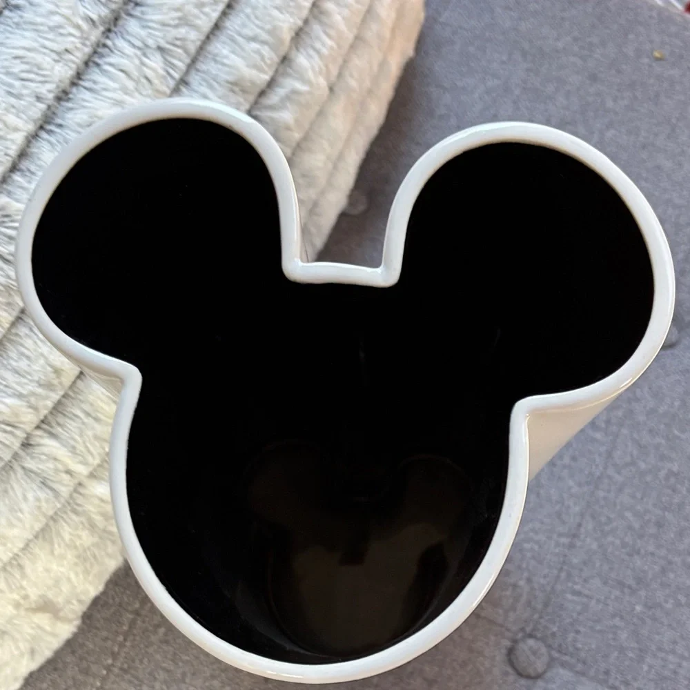 Disney White and Black Mickey‎ Vase